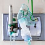 病院の酸素マスクの画像