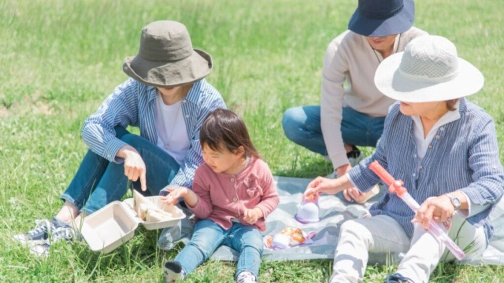 3世代親子の楽しいピクニック