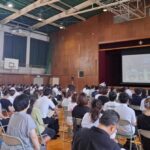西宮市立大社中学校での講演風景